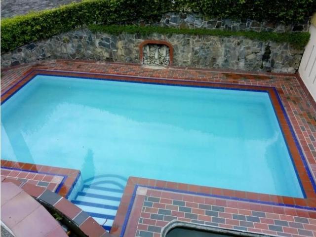 Casa de campo de alto standing de 3 dormitorios en venta Copacabana, Departamento de Antioquia