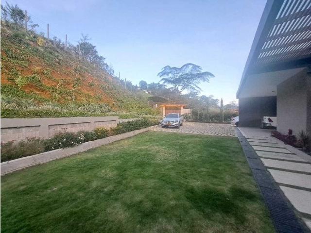 Casa de campo de alto standing de 3 dormitorios en venta Copacabana, Departamento de Antioquia