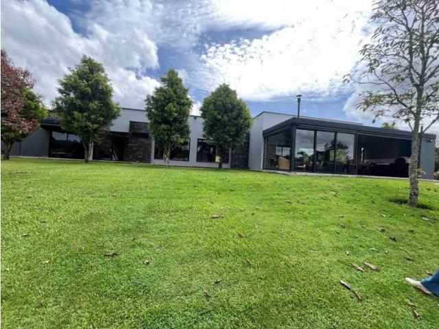 Casa de campo de alto standing de 3 dormitorios en venta El Encanto, Colombia