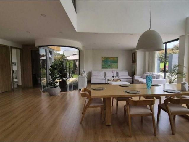 Casa de campo de alto standing de 3 dormitorios en venta Envigado, Colombia