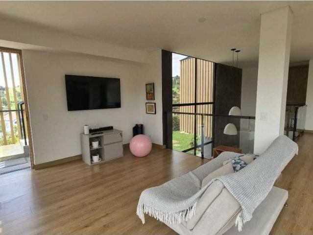 Casa de campo de alto standing de 3 dormitorios en venta Envigado, Colombia