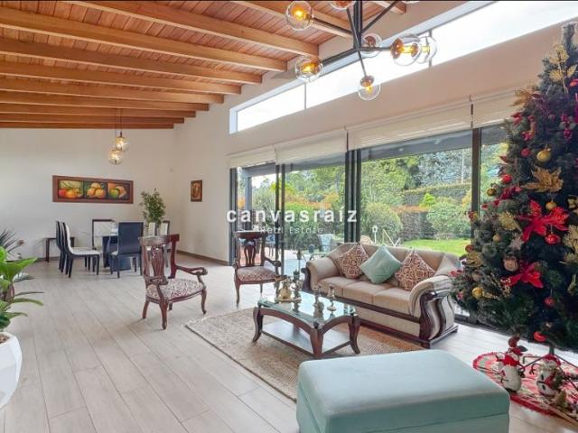 Casa de campo de alto standing de 3 dormitorios en venta Guarne, Colombia