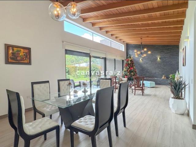 Casa de campo de alto standing de 3 dormitorios en venta Guarne, Colombia