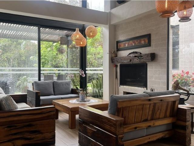 Casa de campo de alto standing de 3 dormitorios en venta Guarne, Colombia