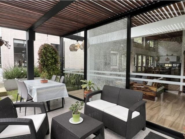 Casa de campo de alto standing de 3 dormitorios en venta Guarne, Colombia