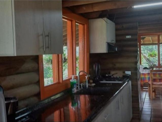 Casa de campo de alto standing de 3 dormitorios en venta Guarne, Colombia