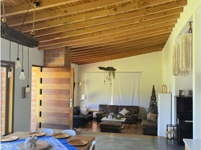 Casa de campo de alto standing de 3 dormitorios en venta Guarne, Colombia