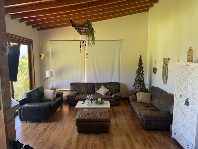 Casa de campo de alto standing de 3 dormitorios en venta Guarne, Colombia