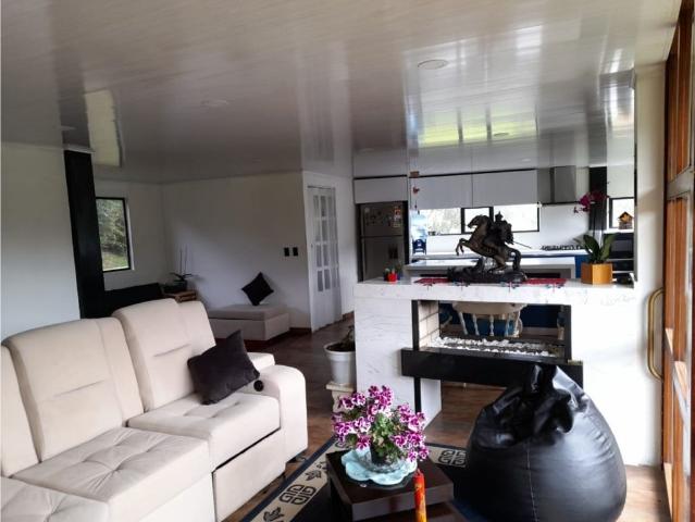 Casa de campo de alto standing de 3 dormitorios en venta La Calera, Cundinamarca