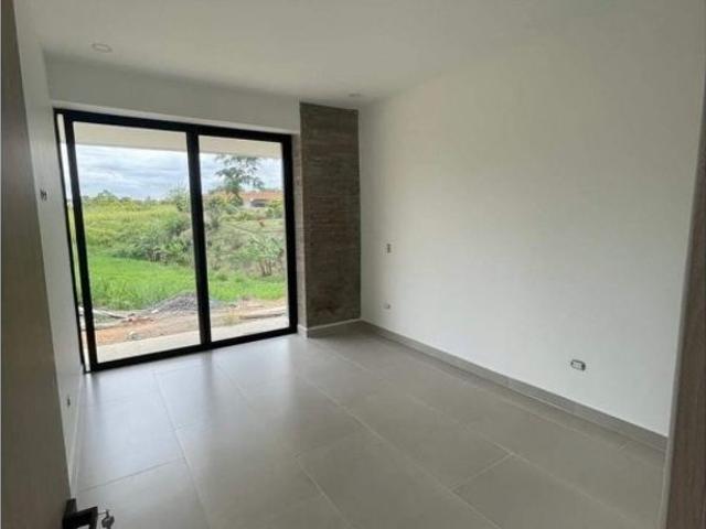 Casa de campo de alto standing de 3 dormitorios en venta Pereira, Colombia