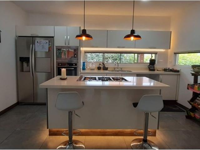 Casa de campo de alto standing de 3 dormitorios en venta Pereira, Colombia