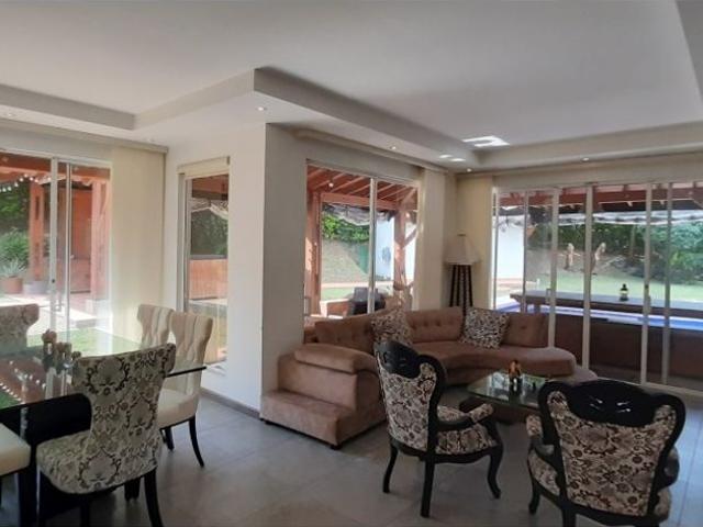 Casa de campo de alto standing de 3 dormitorios en venta Pereira, Colombia