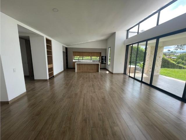 Casa de campo de alto standing de 3 dormitorios en venta Pereira, Colombia