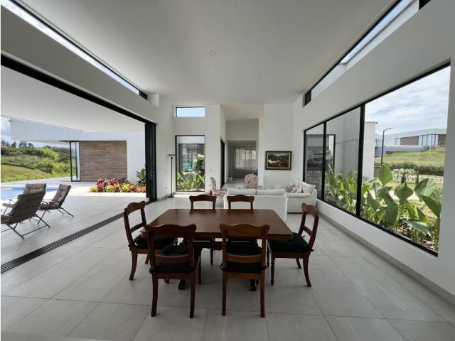 Casa de campo de alto standing de 3 dormitorios en venta Pereira, Departamento de Risaralda