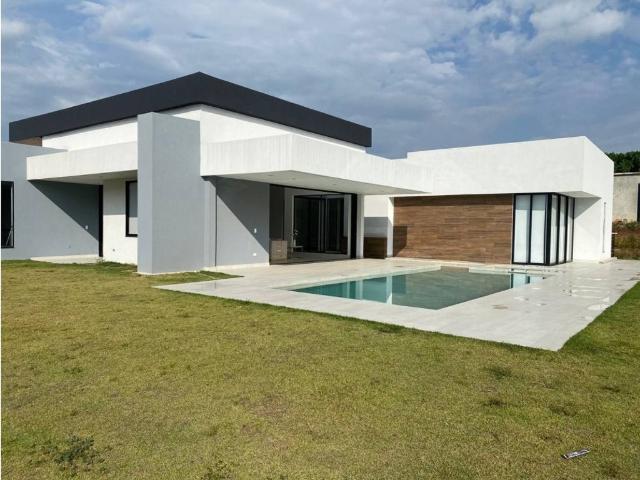 Casa de campo de alto standing de 3 dormitorios en venta Pereira, Departamento de Risaralda