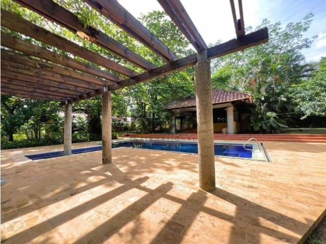 Casa de campo de alto standing de 3 dormitorios en venta San Jerónimo, Colombia