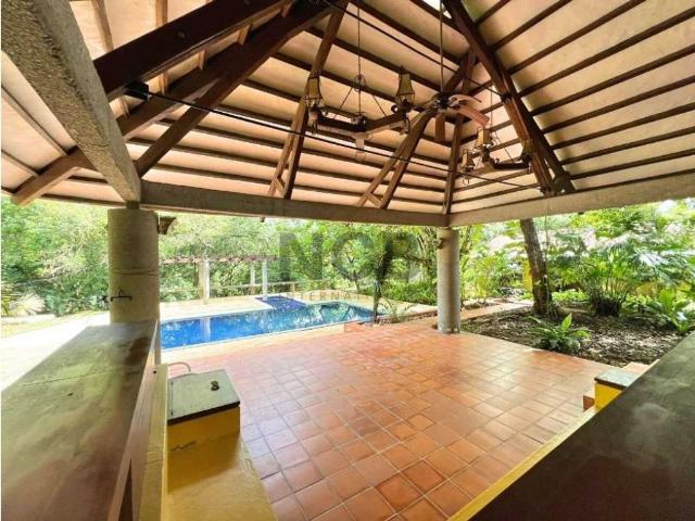 Casa de campo de alto standing de 3 dormitorios en venta San Jerónimo, Colombia