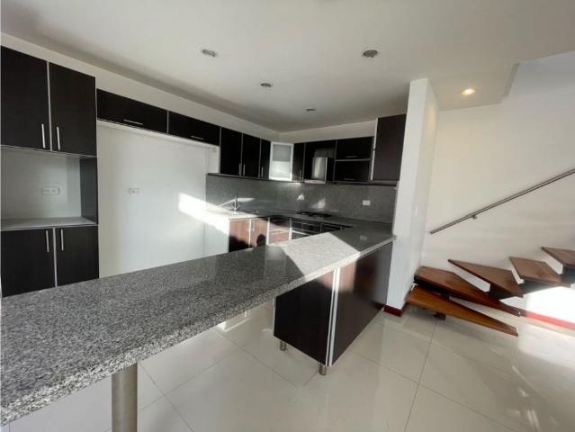 Casa de campo de alto standing de 4 dormitorios en alquiler Cajicá, Colombia