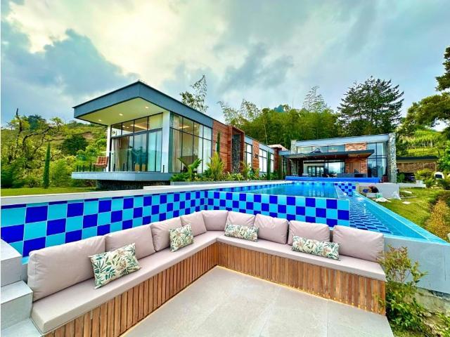 Casa de campo de alto standing de 4 dormitorios en alquiler Guatapé, Departamento de Antioquia