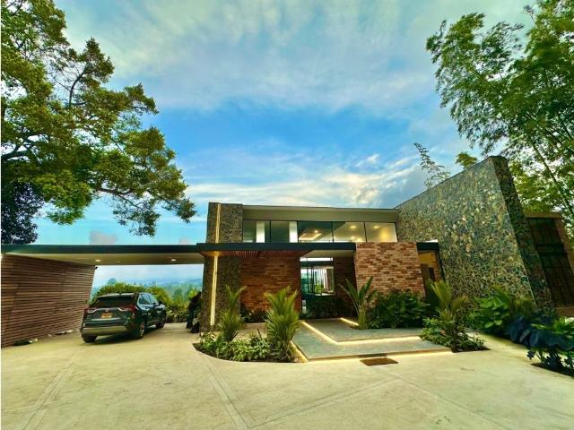 Casa de campo de alto standing de 4 dormitorios en alquiler Guatapé, Departamento de Antioquia