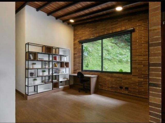 Casa de campo de alto standing de 4 dormitorios en alquiler Medellín, Colombia