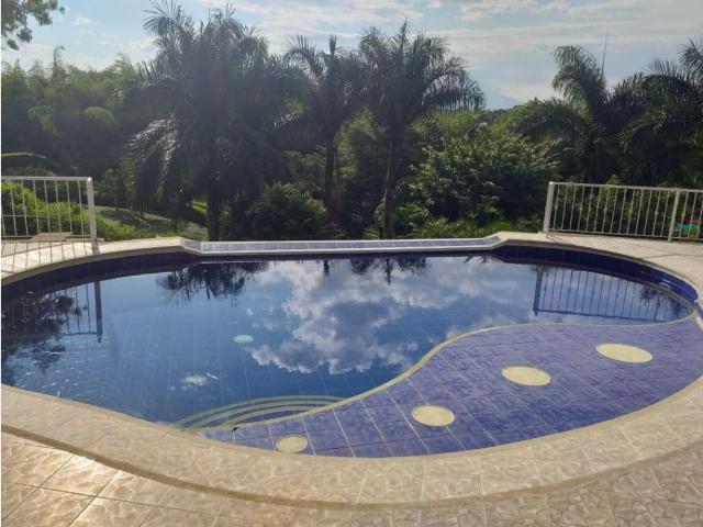 Casa de campo de alto standing de 4 dormitorios en alquiler Pereira, Colombia