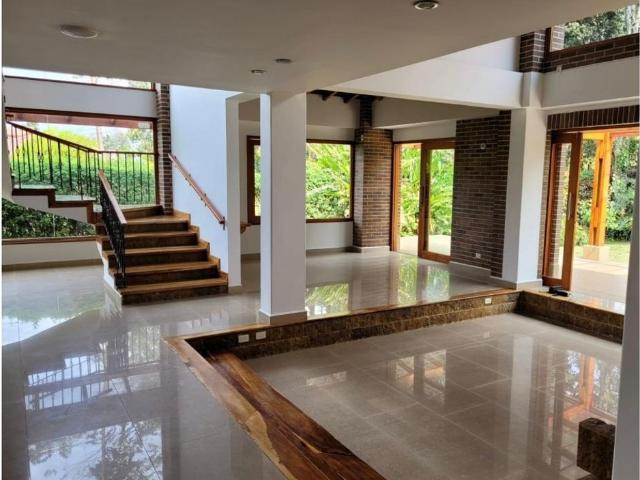 Casa de campo de alto standing de 4 dormitorios en alquiler Rionegro, Colombia