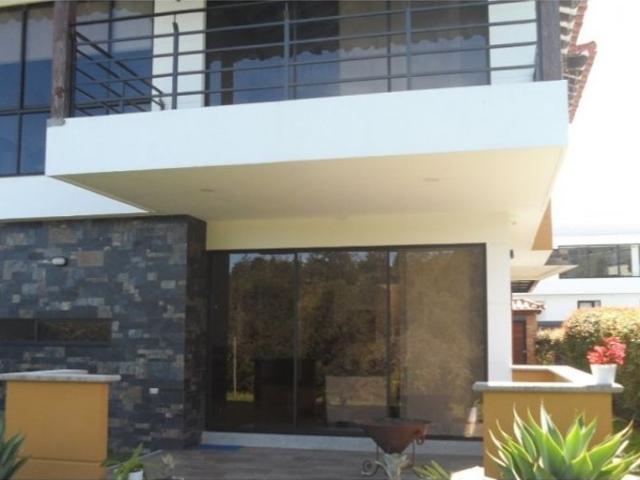 Casa de campo de alto standing de 4 dormitorios en alquiler Rionegro, Departamento de Antioquia