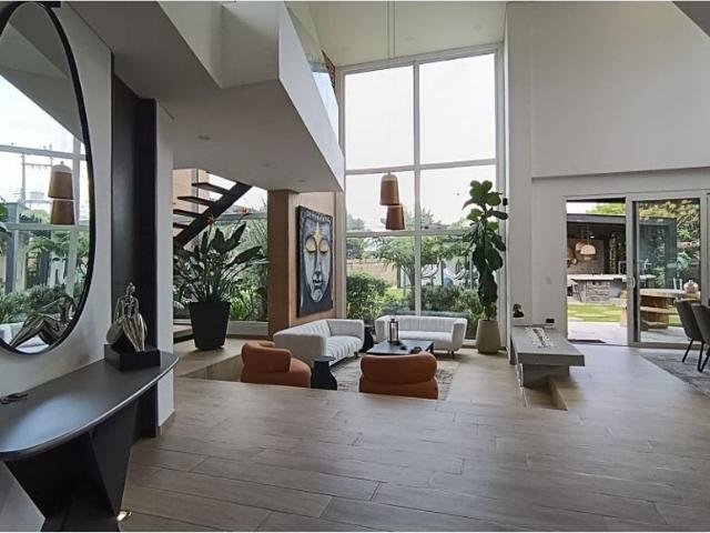 Casa de campo de alto standing de 4 dormitorios en venta Bogotá, Bogotá D.C