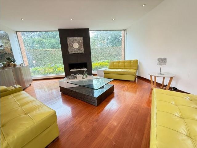 Casa de campo de alto standing de 4 dormitorios en venta Bogotá, Bogotá D.C