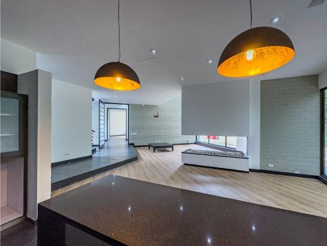 Casa de campo de alto standing de 4 dormitorios en venta Bogotá, Colombia