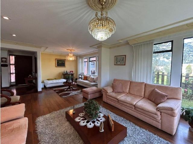 Casa de campo de alto standing de 4 dormitorios en venta Bogotá, Colombia