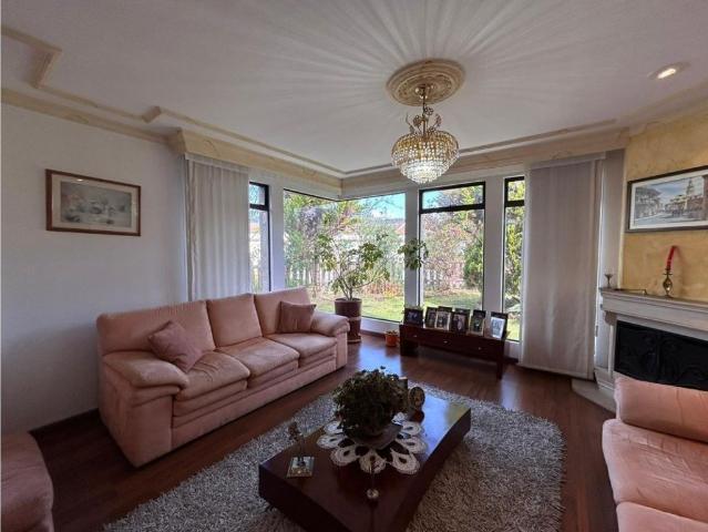 Casa de campo de alto standing de 4 dormitorios en venta Bogotá, Colombia