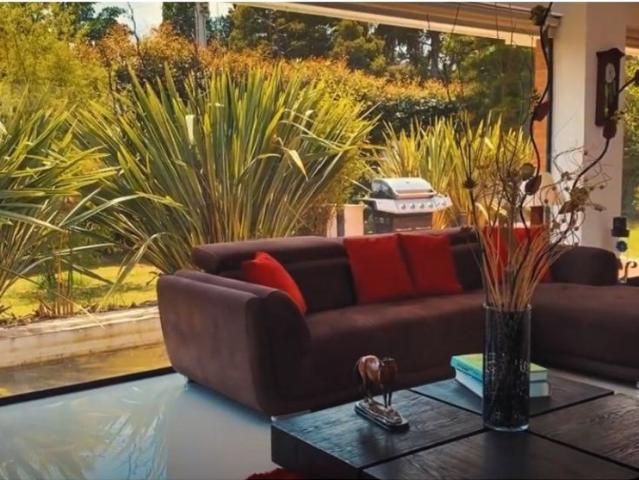 Casa de campo de alto standing de 4 dormitorios en venta Chía, Colombia