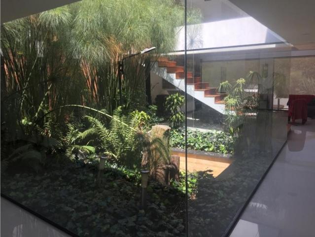 Casa de campo de alto standing de 4 dormitorios en venta Chía, Colombia