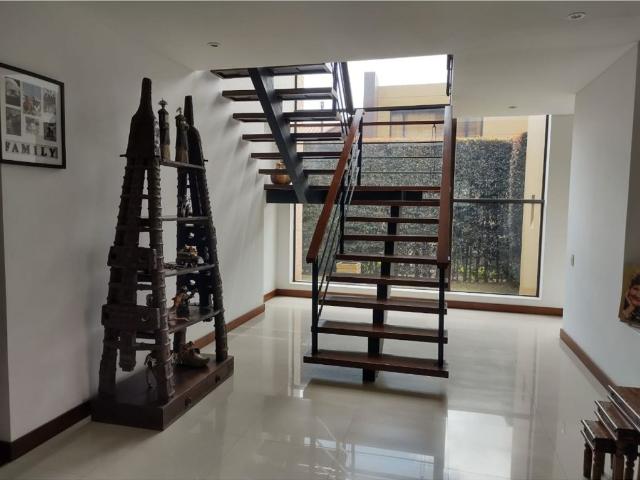 Casa de campo de alto standing de 4 dormitorios en venta Chía, Colombia