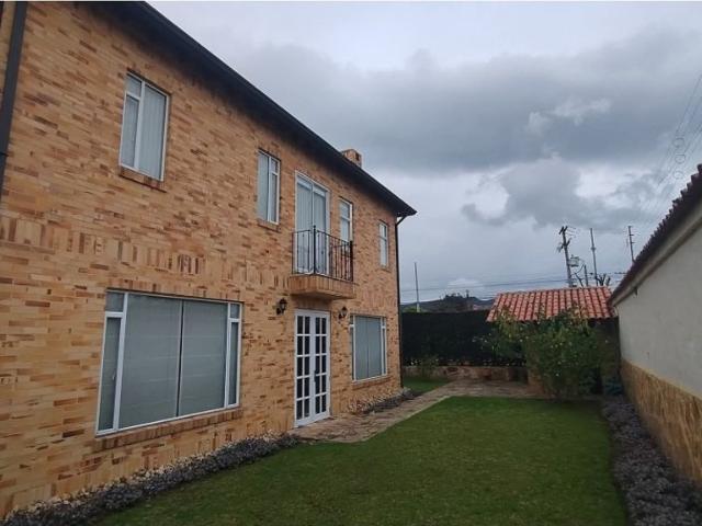 Casa de campo de alto standing de 4 dormitorios en venta Chía, Cundinamarca
