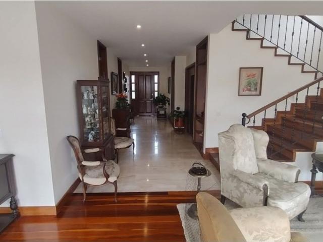 Casa de campo de alto standing de 4 dormitorios en venta Chía, Cundinamarca