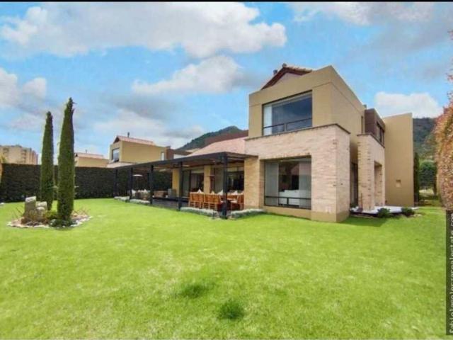 Casa de campo de alto standing de 4 dormitorios en venta Chía, Cundinamarca