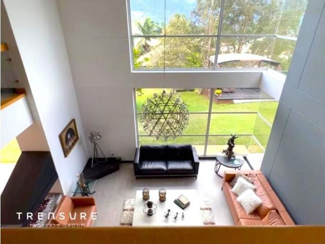 Casa de campo de alto standing de 4 dormitorios en venta Copacabana, Colombia