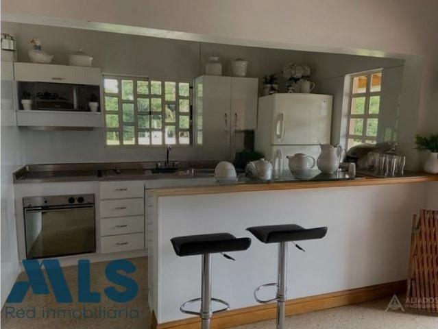 Casa de campo de alto standing de 4 dormitorios en venta Copacabana, Colombia