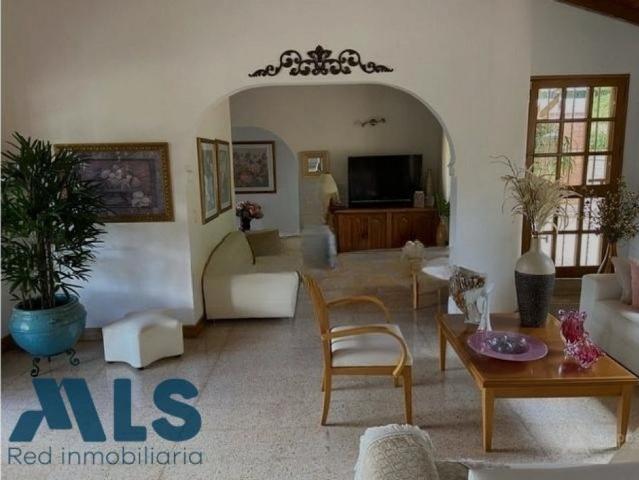 Casa de campo de alto standing de 4 dormitorios en venta Copacabana, Colombia