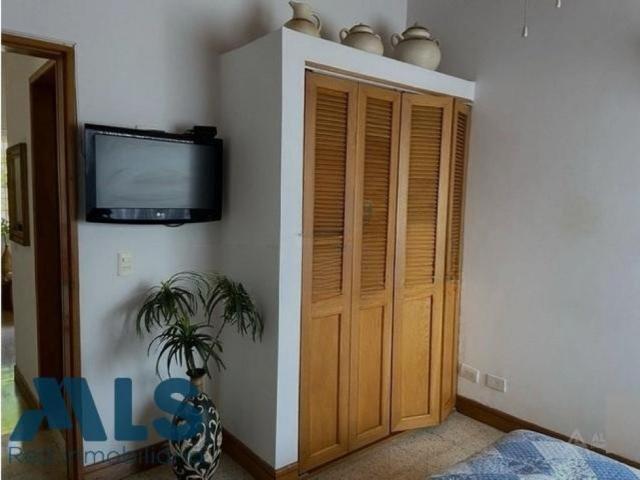 Casa de campo de alto standing de 4 dormitorios en venta Copacabana, Colombia