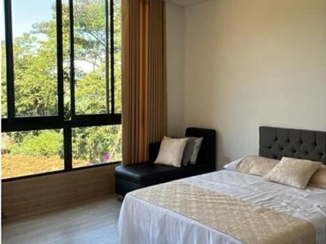 Casa de campo de alto standing de 4 dormitorios en venta Copacabana, Colombia