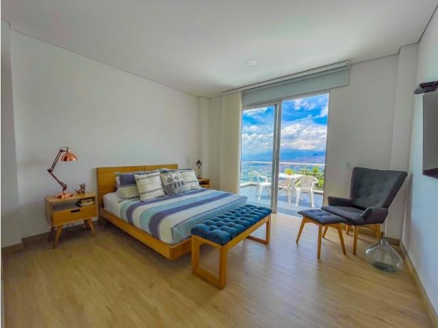 Casa de campo de alto standing de 4 dormitorios en venta Copacabana, Departamento de Antioquia