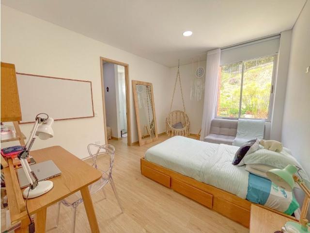 Casa de campo de alto standing de 4 dormitorios en venta Copacabana, Departamento de Antioquia