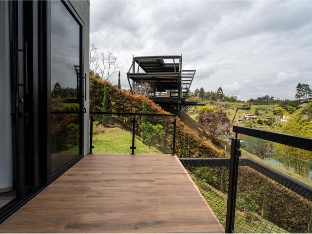 Casa de campo de alto standing de 4 dormitorios en venta Guadalupe, Colombia