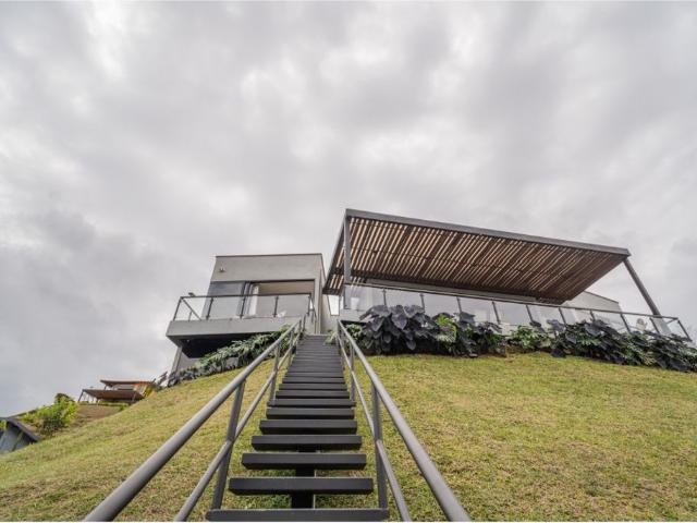 Casa de campo de alto standing de 4 dormitorios en venta Guadalupe, Colombia