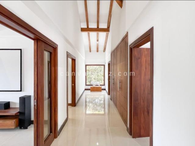 Casa de campo de alto standing de 4 dormitorios en venta Guarne, Colombia