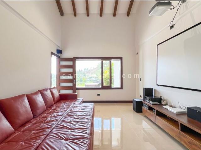 Casa de campo de alto standing de 4 dormitorios en venta Guarne, Colombia